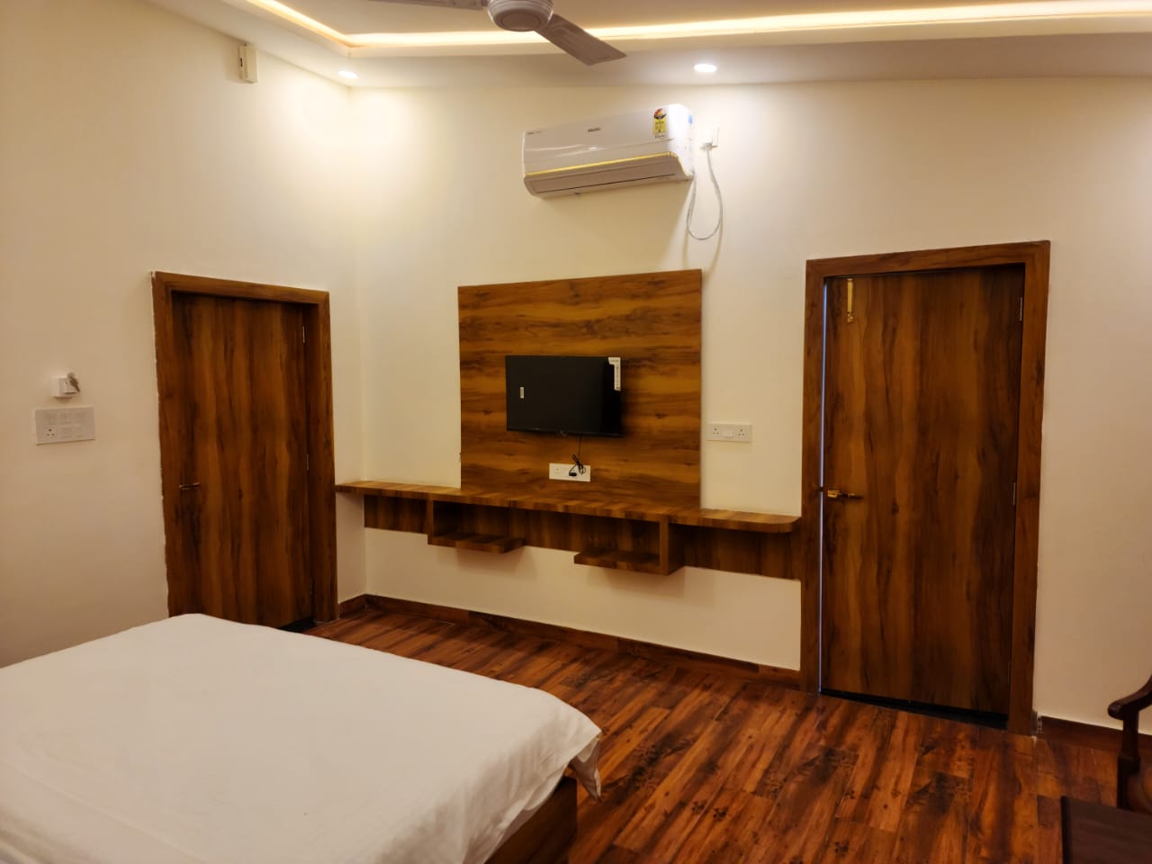 Room detail