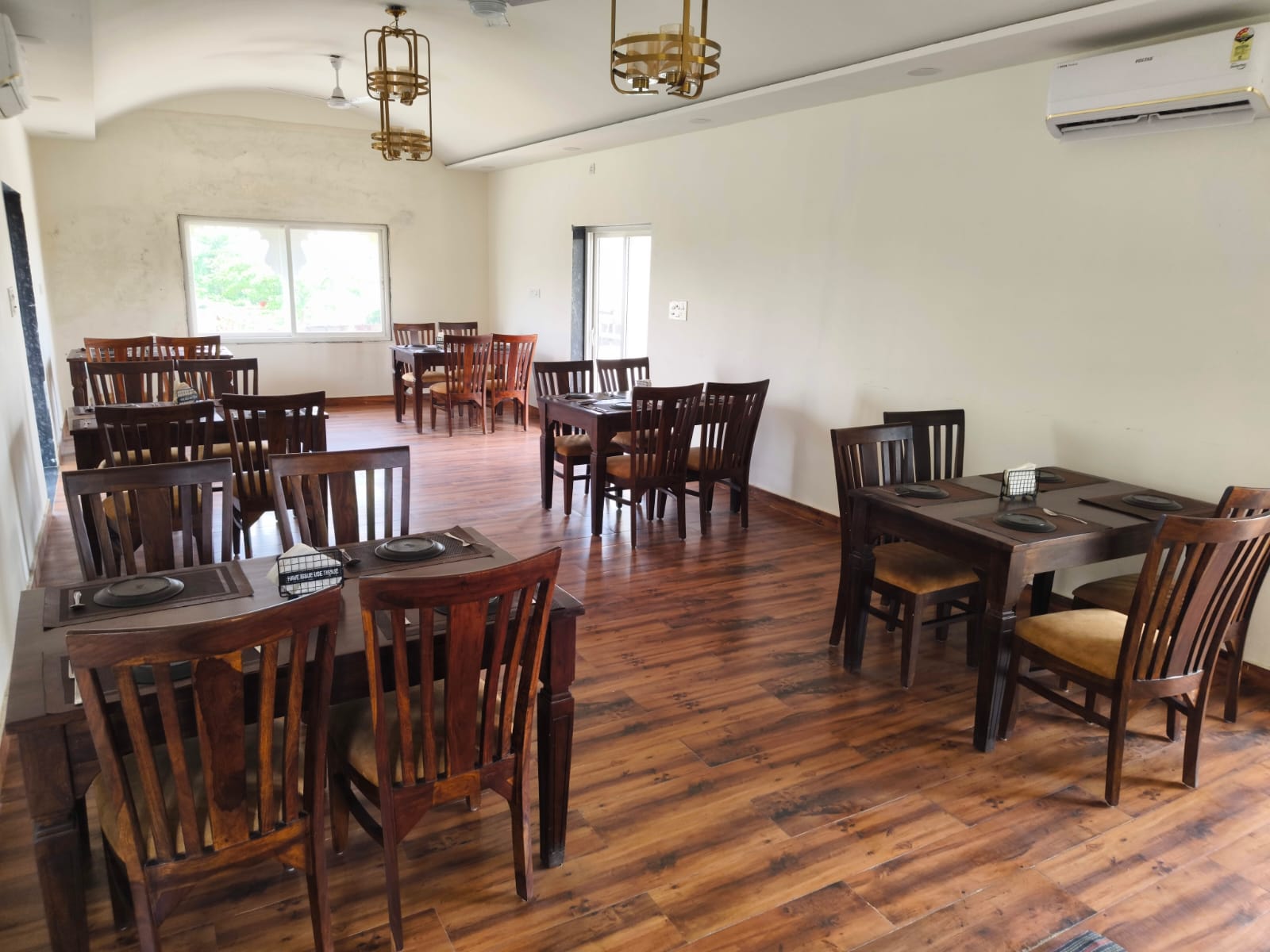 Multi-Cuisine Restaurant